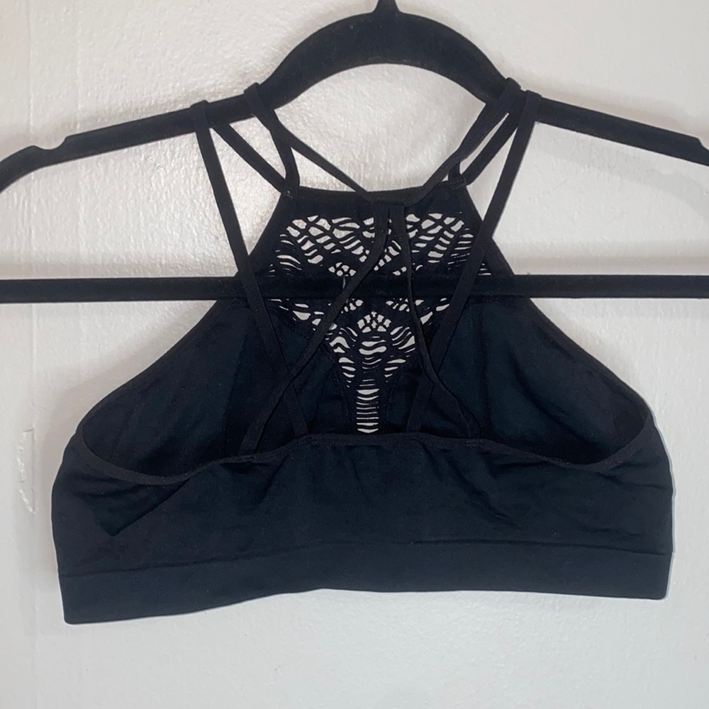 🪿Black Victoria Secret Lace-like bralette! - Picture 3 of 6